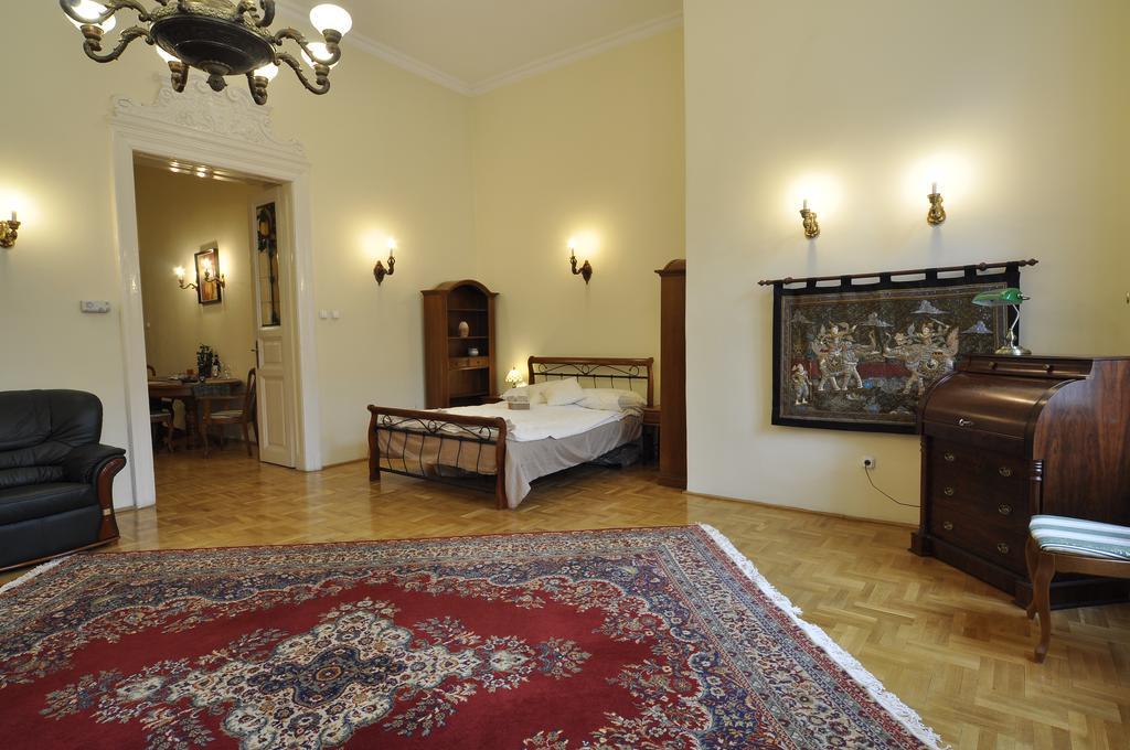 Charming Art Deco Flat Apartman Budapest